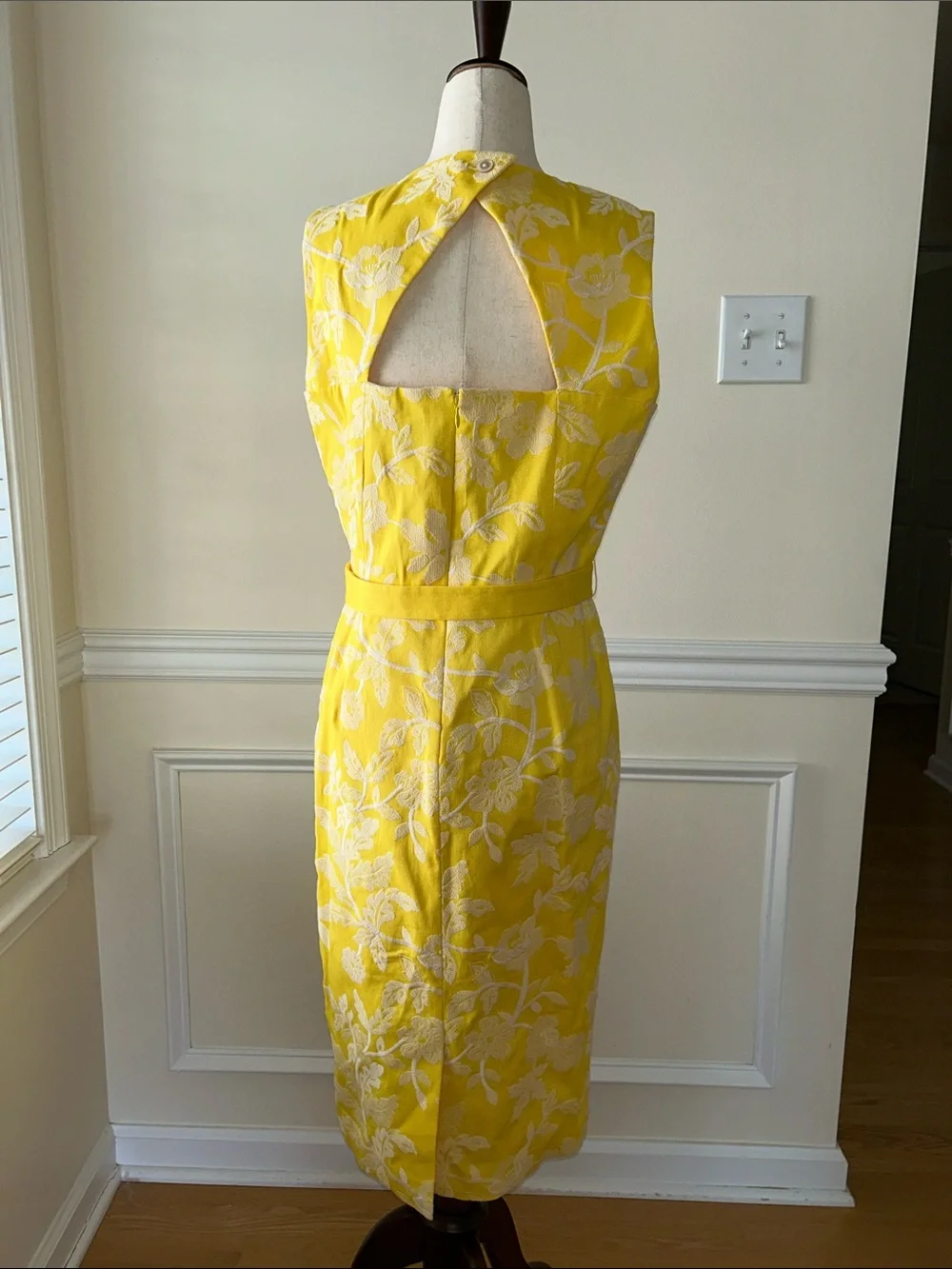 Brooks Brothers Yellow and Cream Floral Belted Midi Dress - Picture 3 of 6